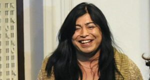 Diana Sacayán fue asesinada en su departamento, en el barrio porteño de Caballito. Su caso fue el primero en ser calificado de travesticidio