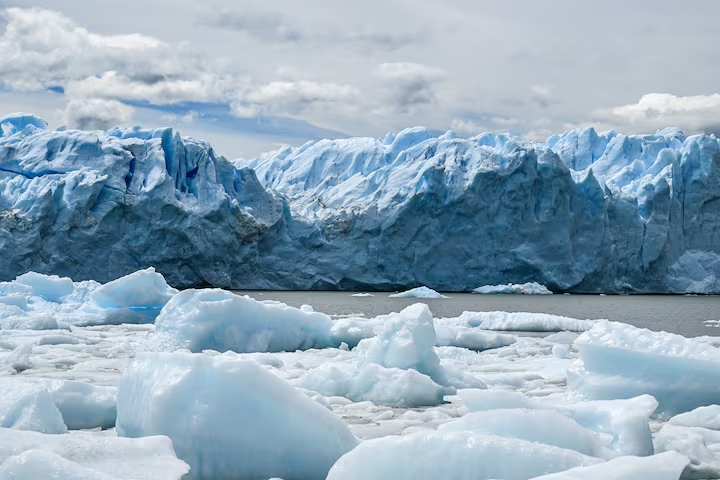 ARGENTINA-SANTA CRUZ-PARQUE NACIONAL LOS GLACIARES-PAISAJE (260106) -- SANTA CRUZ, 6 enero, 2026 (Xinhua) -- Imagen del 3 de enero de 2026 del glaciar Perito Moreno en el Parque Nacional Los Glaciares, en la provincia de Santa Cruz, Argentina. (Xinhua/Li Muzi) (oa) (ah) (vf) (Li Muzi) ARGENTINA-SANTA CRUZ-PARQUE NACIONAL LOS GLACIARES-PAISAJE (260106) -- SANTA CRUZ, 6 enero, 2026 (Xinhua) -- Imagen del 3 de enero de 2026 del glaciar Perito Moreno en el Parque Nacional Los Glaciares, en la provincia de Santa Cruz, Argentina. (Xinhua/Li Muzi) (oa) (ah) (vf) (Li Muzi)