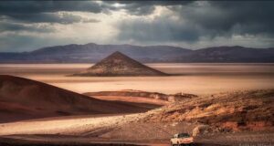 El Cono de Arita se encuentra en el imponente Salar de Arizaro, el segundo salar más grande de la Argentina. Foto: Turismo Responsable