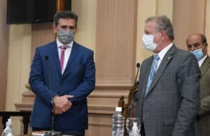 Sáenz quiere que Cancinos siga en la Auditoría
