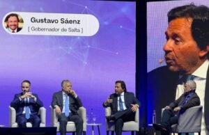Sáenz y un mensaje al Gobierno: “Se dio cuenta que la salida es por el norte” Sáenz en su exposición. Foto: Agencia NA
